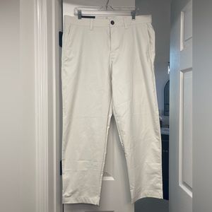 Men’s Lululemon Relaxed-Tapered Trouser. Size 36.